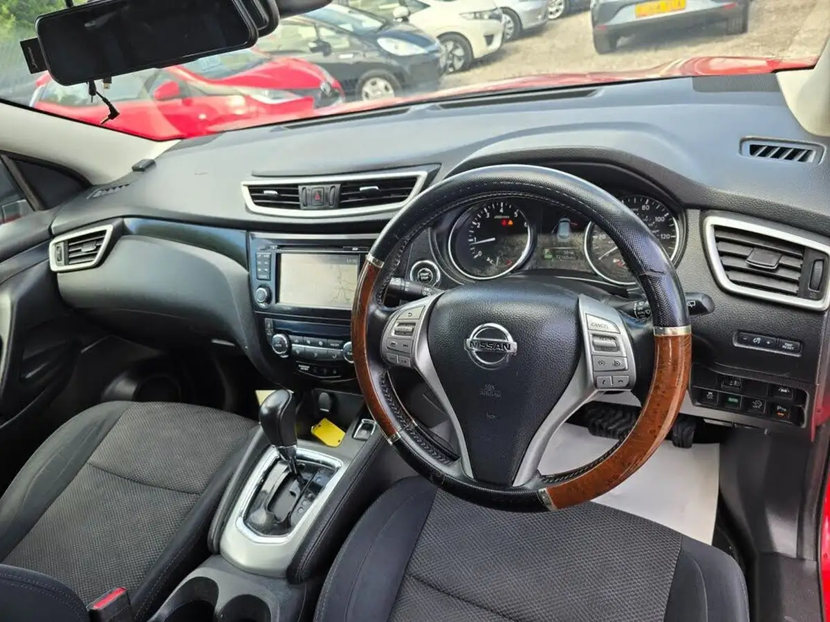 2015-nissan-qashqai-12-n-tec-xtronic-cvt-big-14