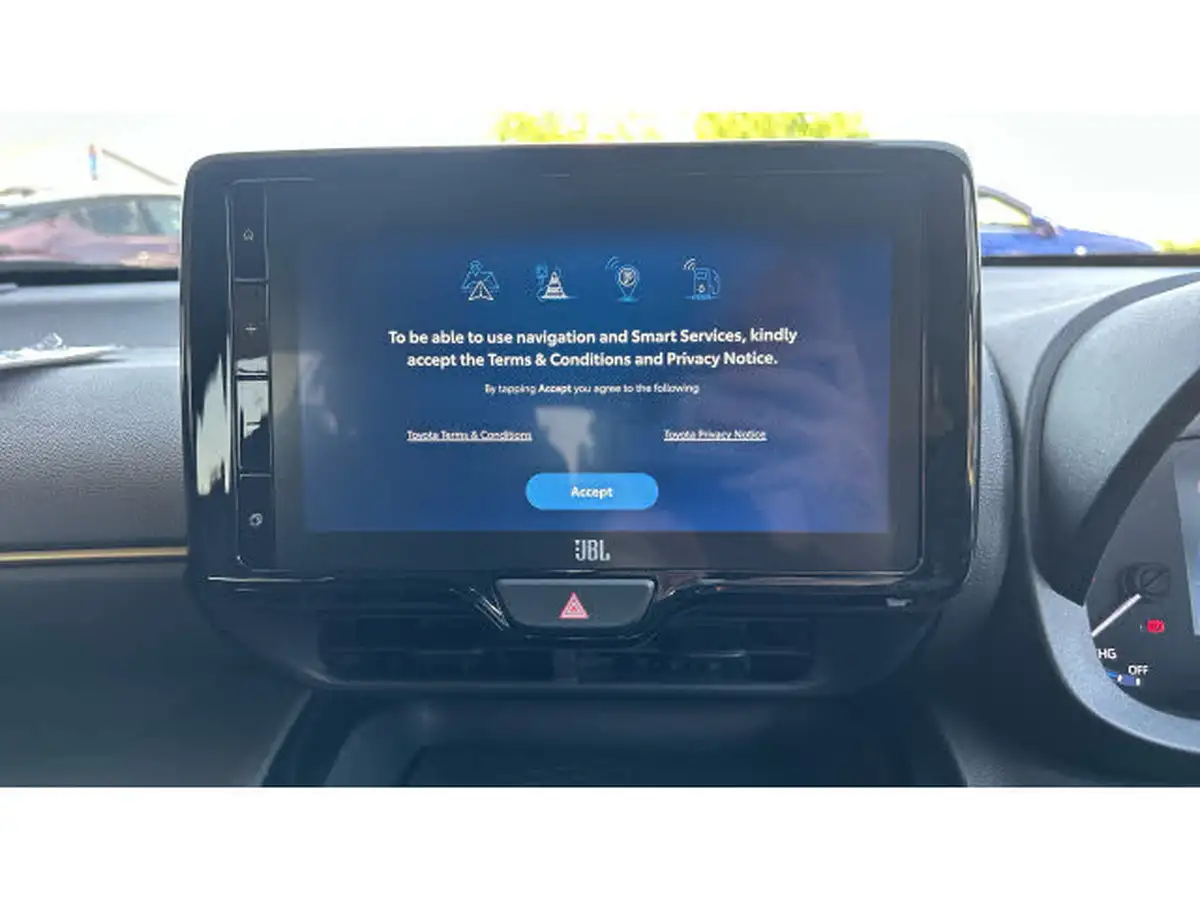 2022-toyota-yaris-cross-15-vvt-i-dynamic-big-31