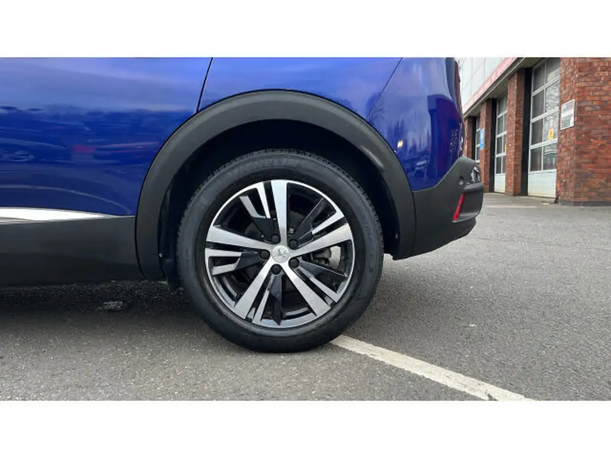 2019-peugeot-3008-suv-16-puretech-allure-180bhp-ss-eat8-big-6