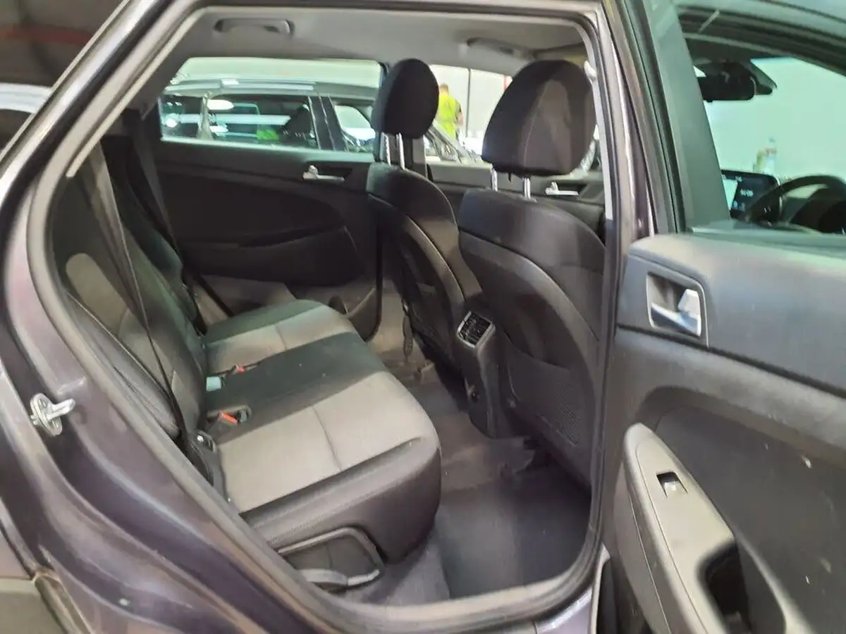 2020-hyundai-tucson-16-gdi-se-nav-big-20