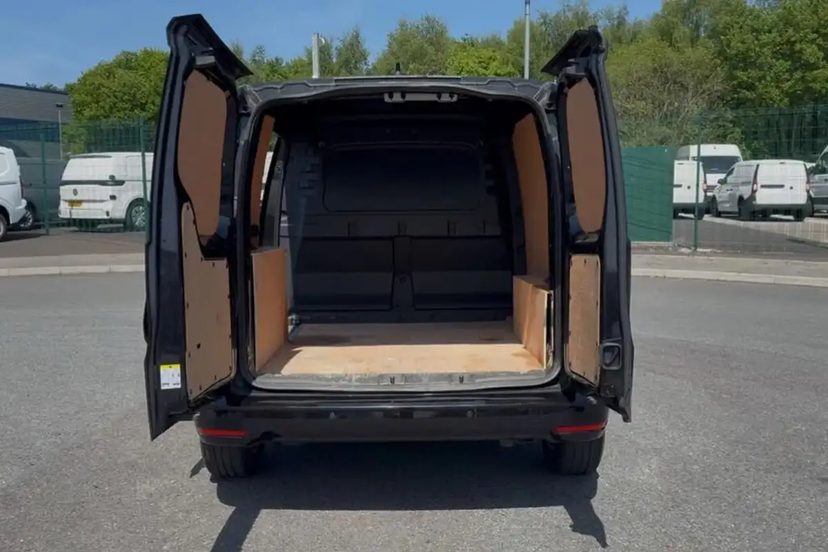 2024-volkswagen-caddy-20tdi-c20-cargo-commerce-pro-122pseu6d-dsg-big-5