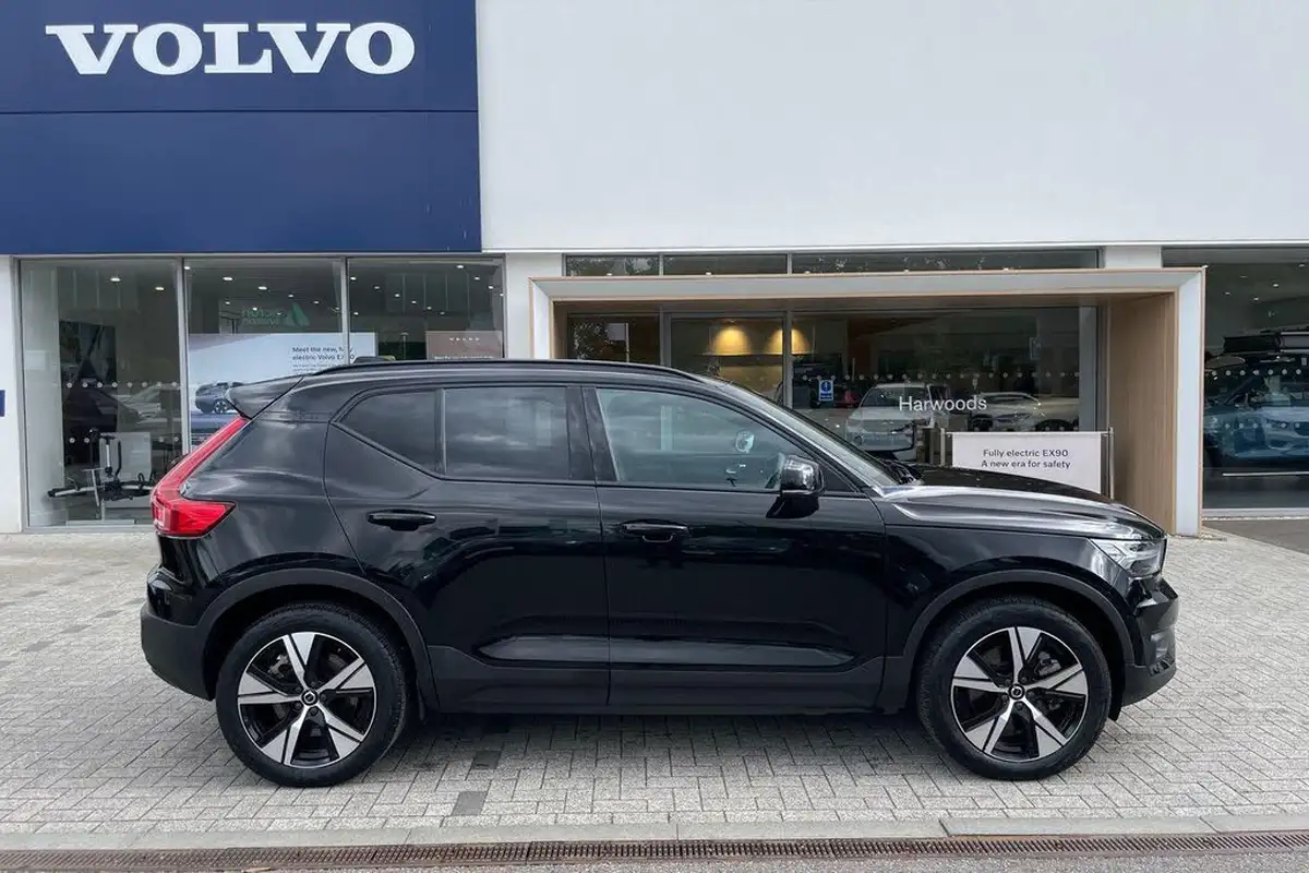 2022-volvo-xc40-e-recharge-plus-228bhp-big-1