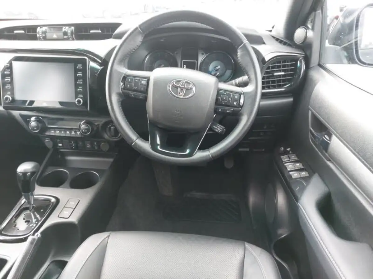 2022-toyota-hi-lux-28d-4d-invincible-x-204hpeu6d-2755cc-auto-big-6