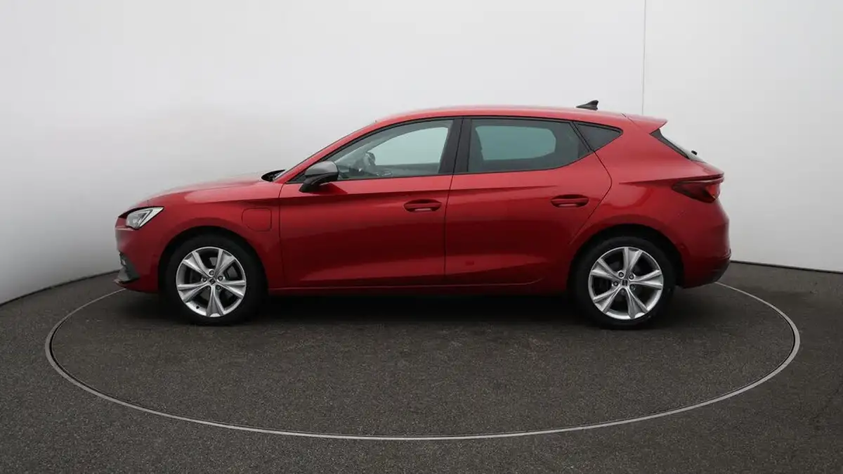 2021-seat-leon-14-e-hybrid-fr-hatchback-big-64