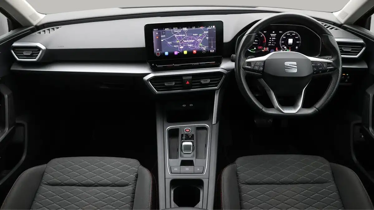 2021-seat-leon-14-e-hybrid-fr-hatchback-big-12