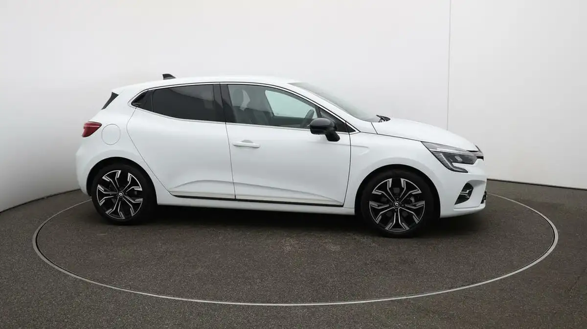 2023-renault-clio-16-techno-big-47