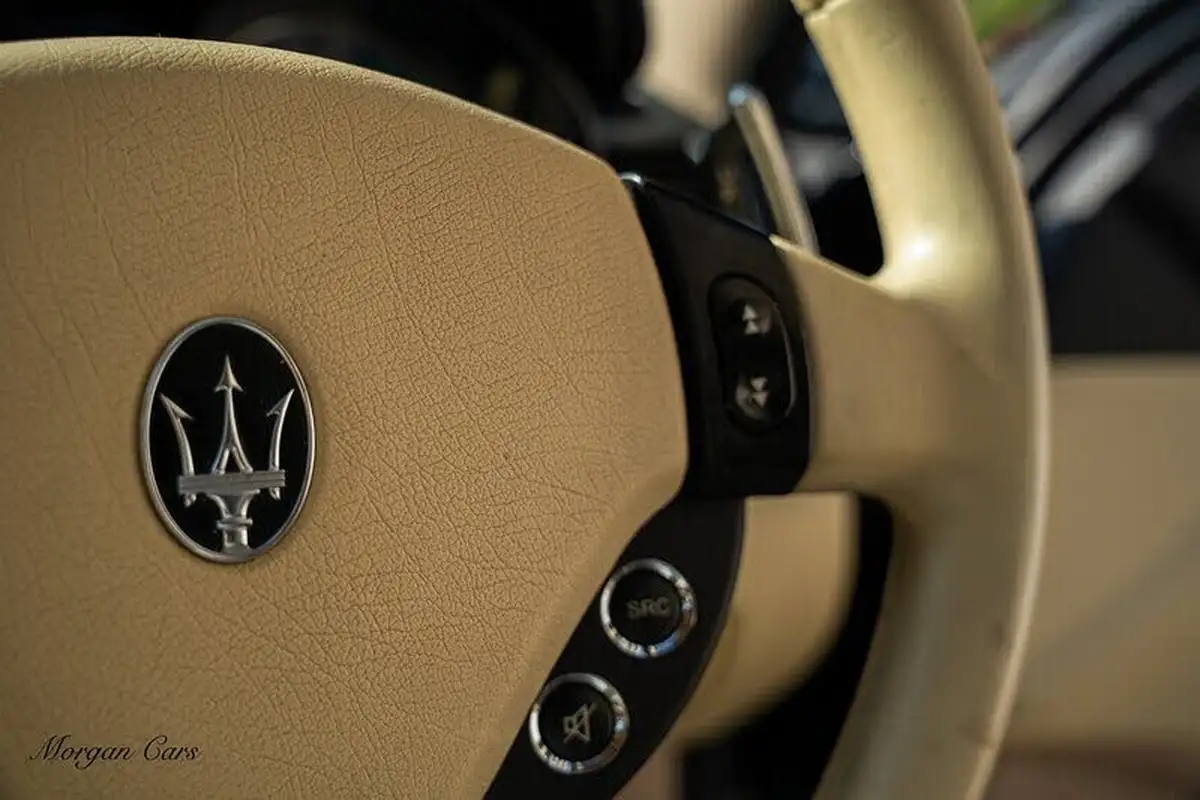 2014-maserati-quattroporte-big-33