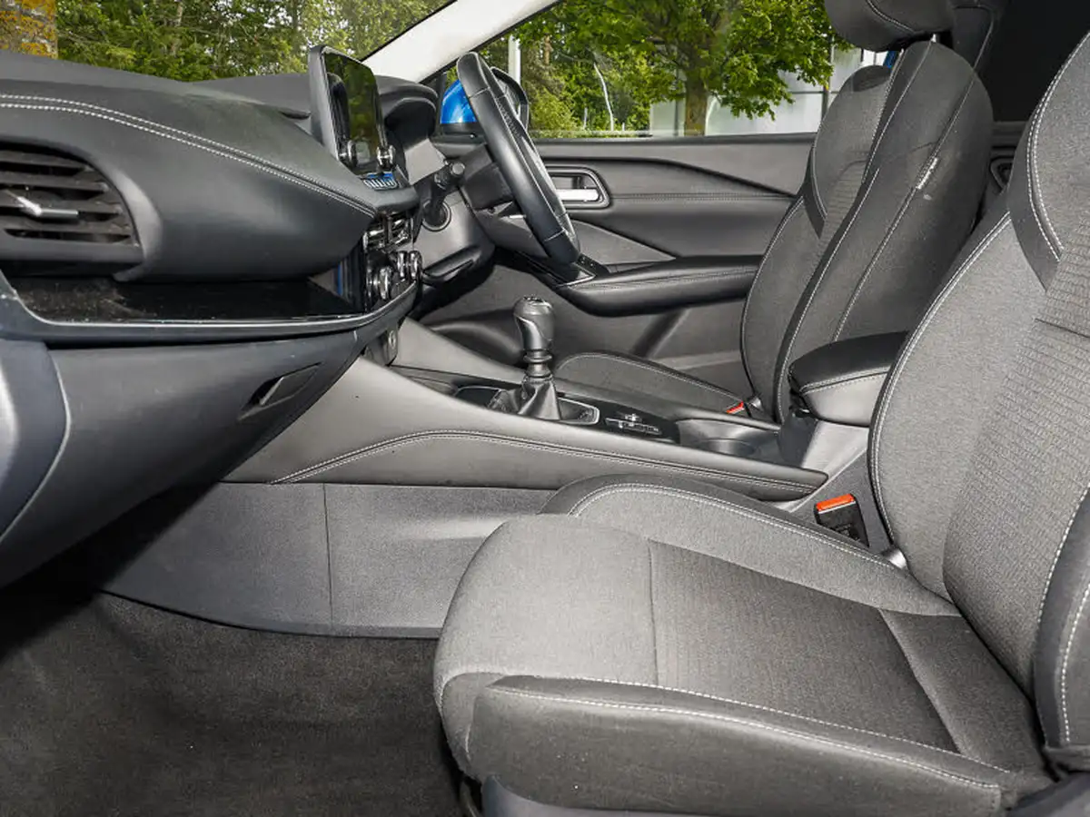 2022-nissan-qashqai-13-dig-t-n-connecta-140ps-big-2