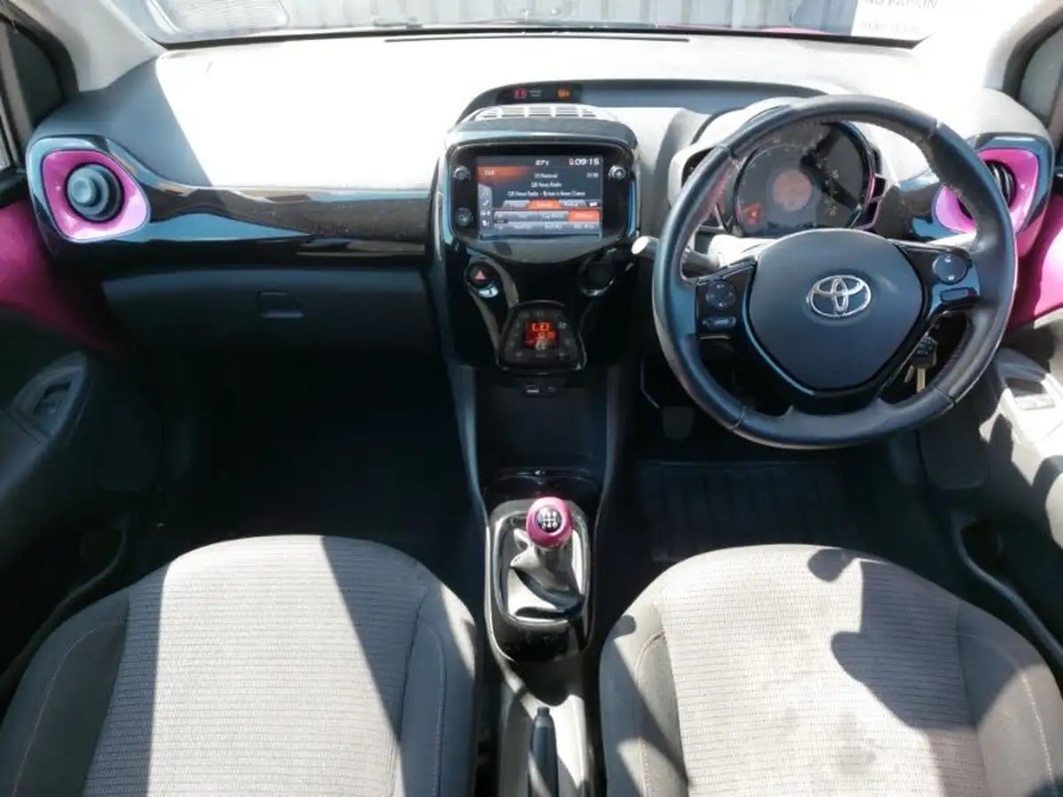 2018-toyota-aygo-10-vvt-i-x-cite-big-2