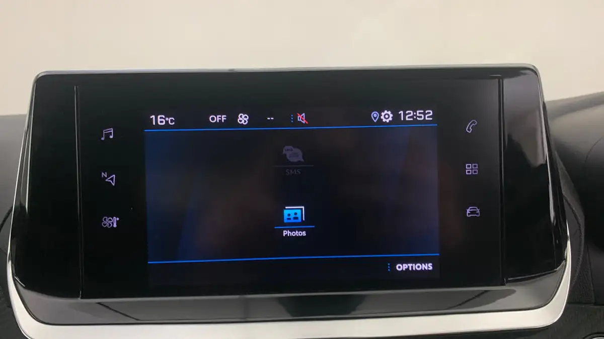 2022-peugeot-208-12-puretech-active-premium-75ps-big-25