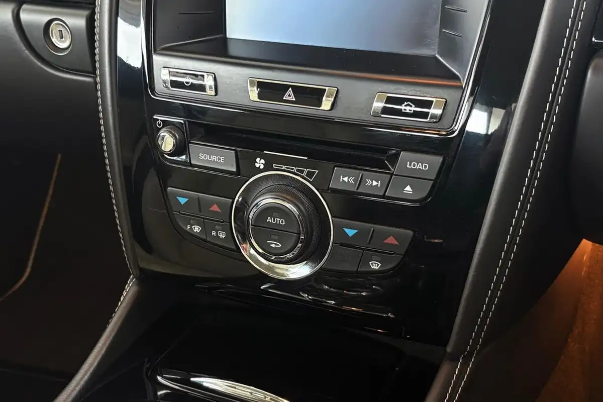 2013-jaguar-xkr-50-v8-coupe-auto-big-20