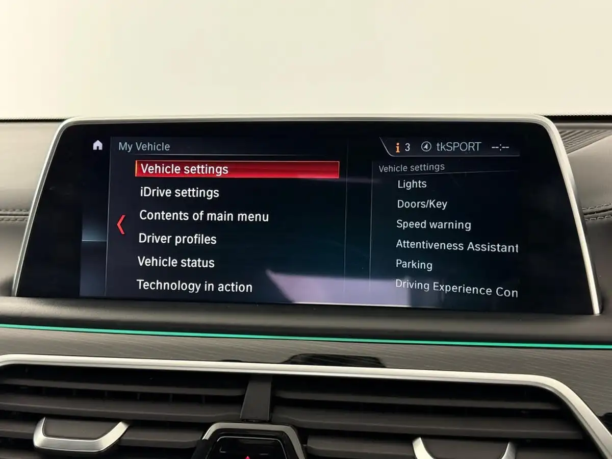 2017-bmw-7-series-30td-730d-m-sport-big-37
