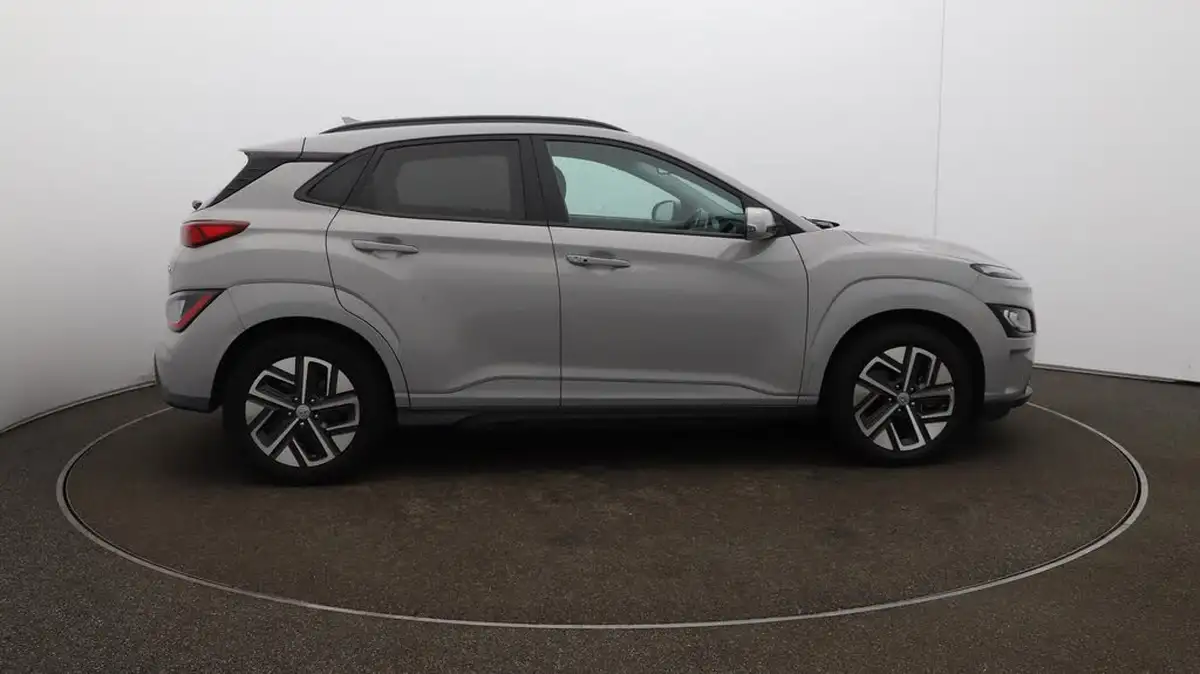 2022-hyundai-kona-e-premium-204ps-64kwh-7kw-obc-big-50