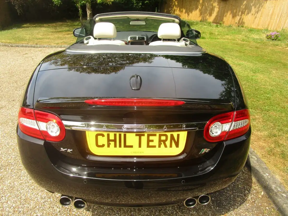 2009-jaguar-xkr-50-convertible-big-24