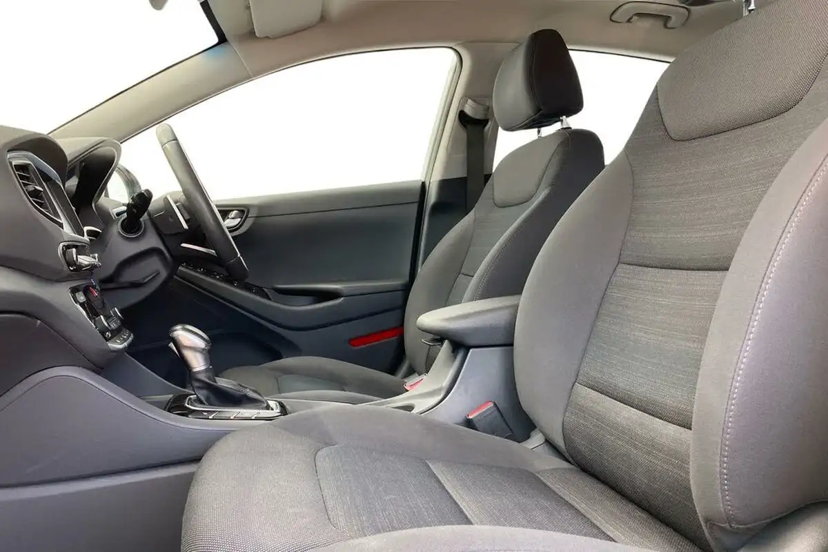 2019-hyundai-ioniq-16-gdi-premium-hybrid-big-8