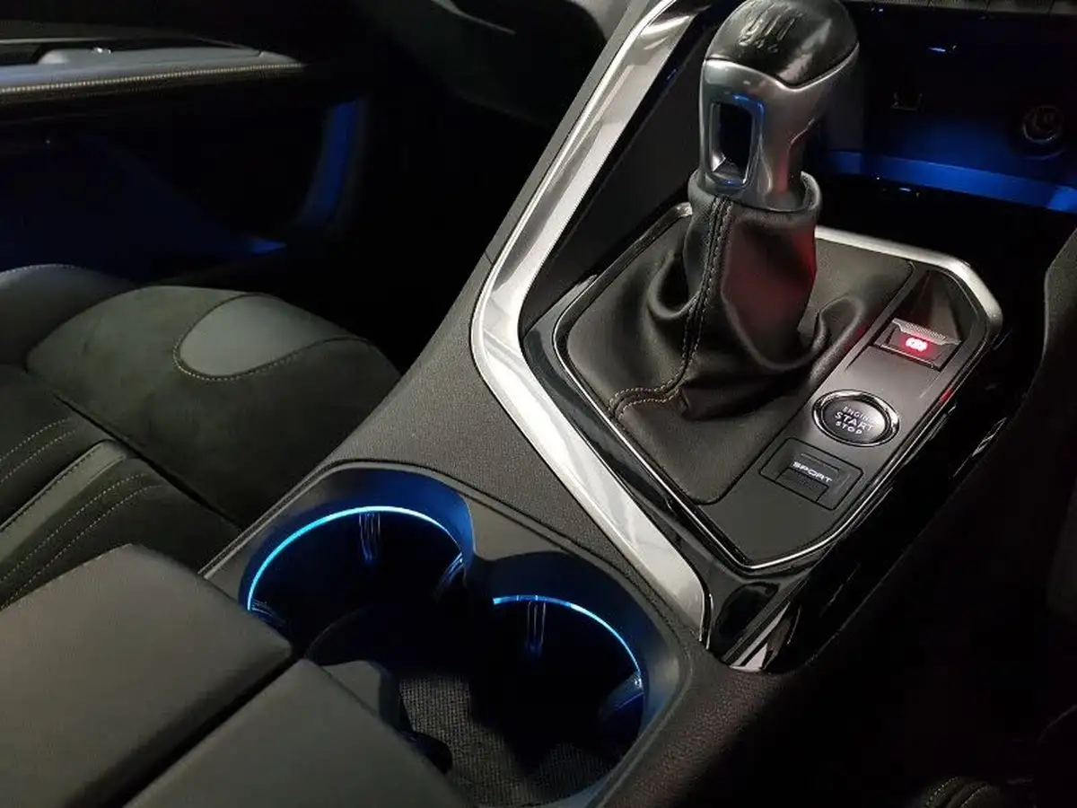 2021-peugeot-3008-suv-15-bluehdi-gt-big-14