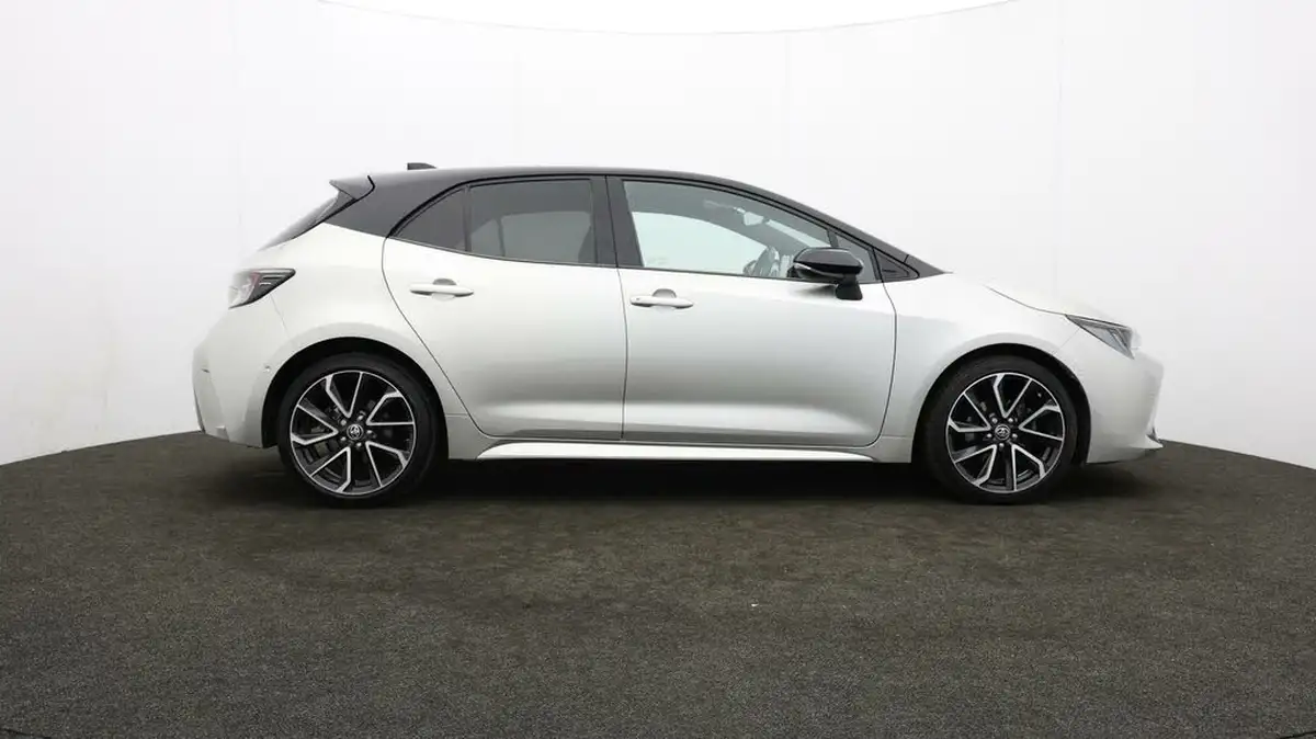 2020-toyota-corolla-18-vvt-i-excel-trk-hatchback-big-38