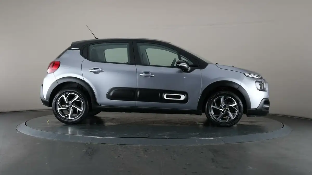 2021-citroen-c3-12-puretech-shine-83ps-big-8