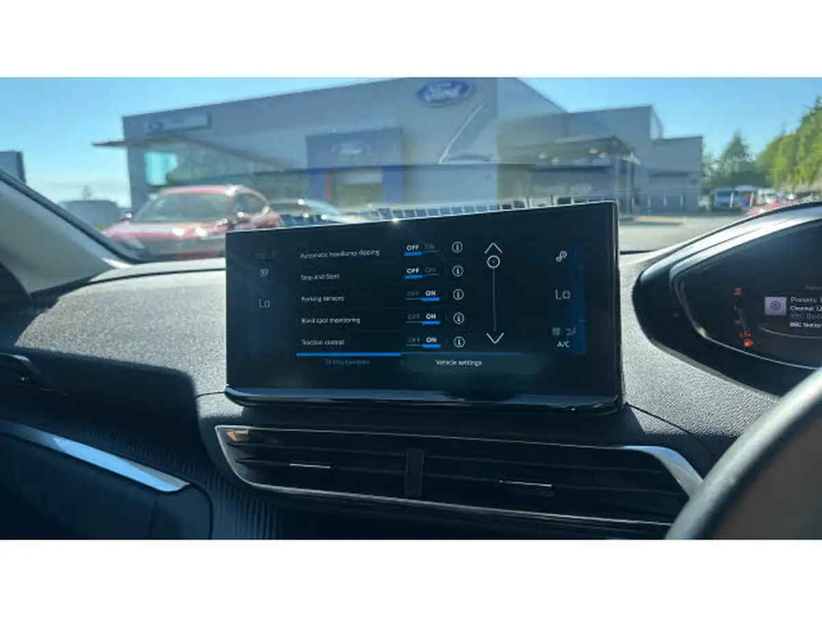 2021-peugeot-3008-suv-12-puretech-allure-big-26