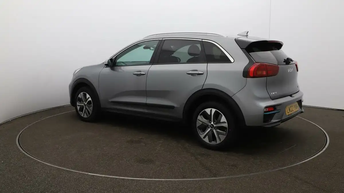 2022-kia-niro-ev-e-2-big-35