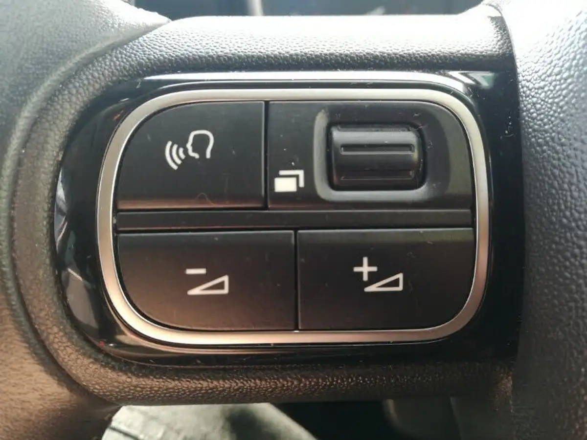 2022-citroen-c3-aircross-12-puretech-shine-110ps-big-11
