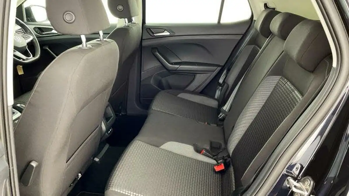 2021-volkswagen-t-cross-10-tsi-active-95ps-big-34