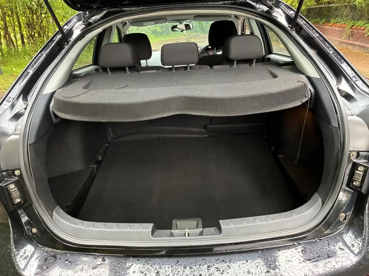 2010-mitsubishi-lancer-20td-gs2-big-12