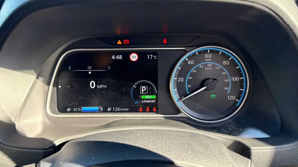 2020-nissan-leaf-e-tekna-big-12