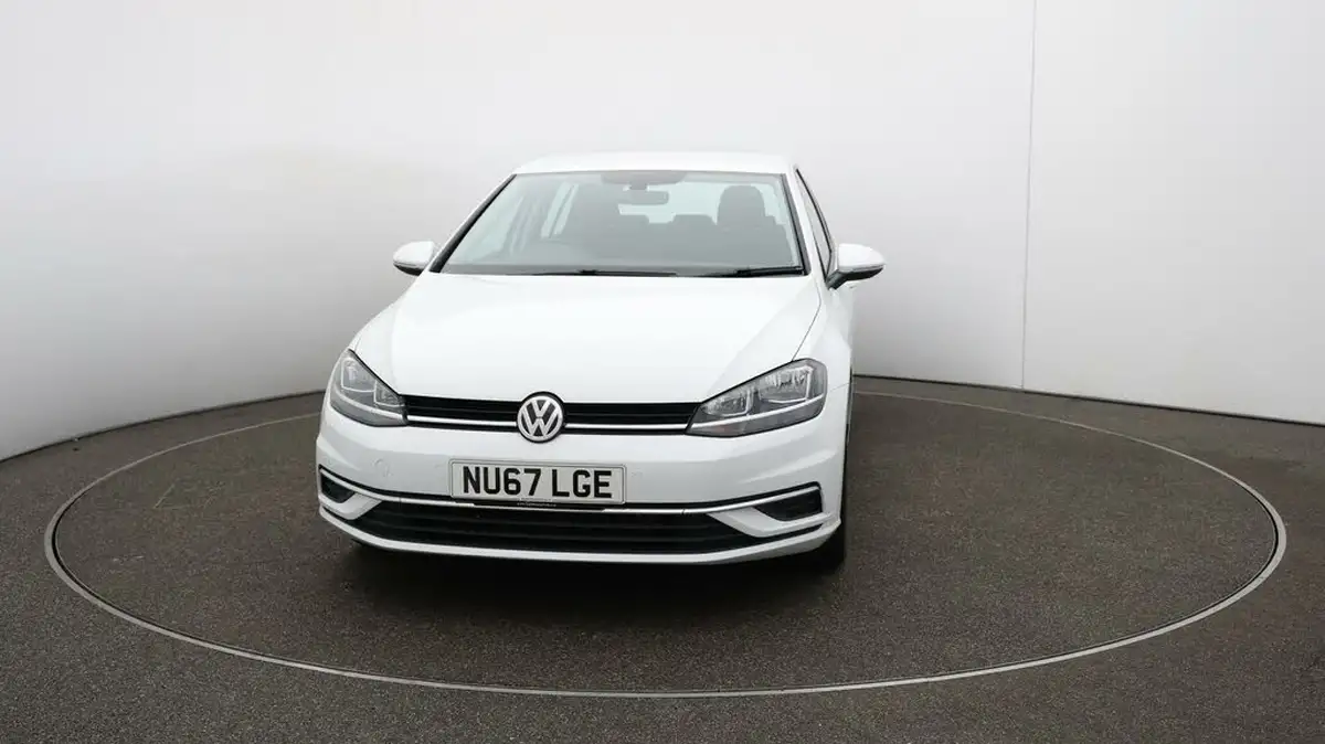2017-volkswagen-golf-10-tsi-se-ss-hatchback-5d-big-39