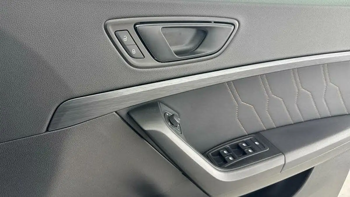 2020-seat-cupra-ateca-20-tsi-300ps-big-18