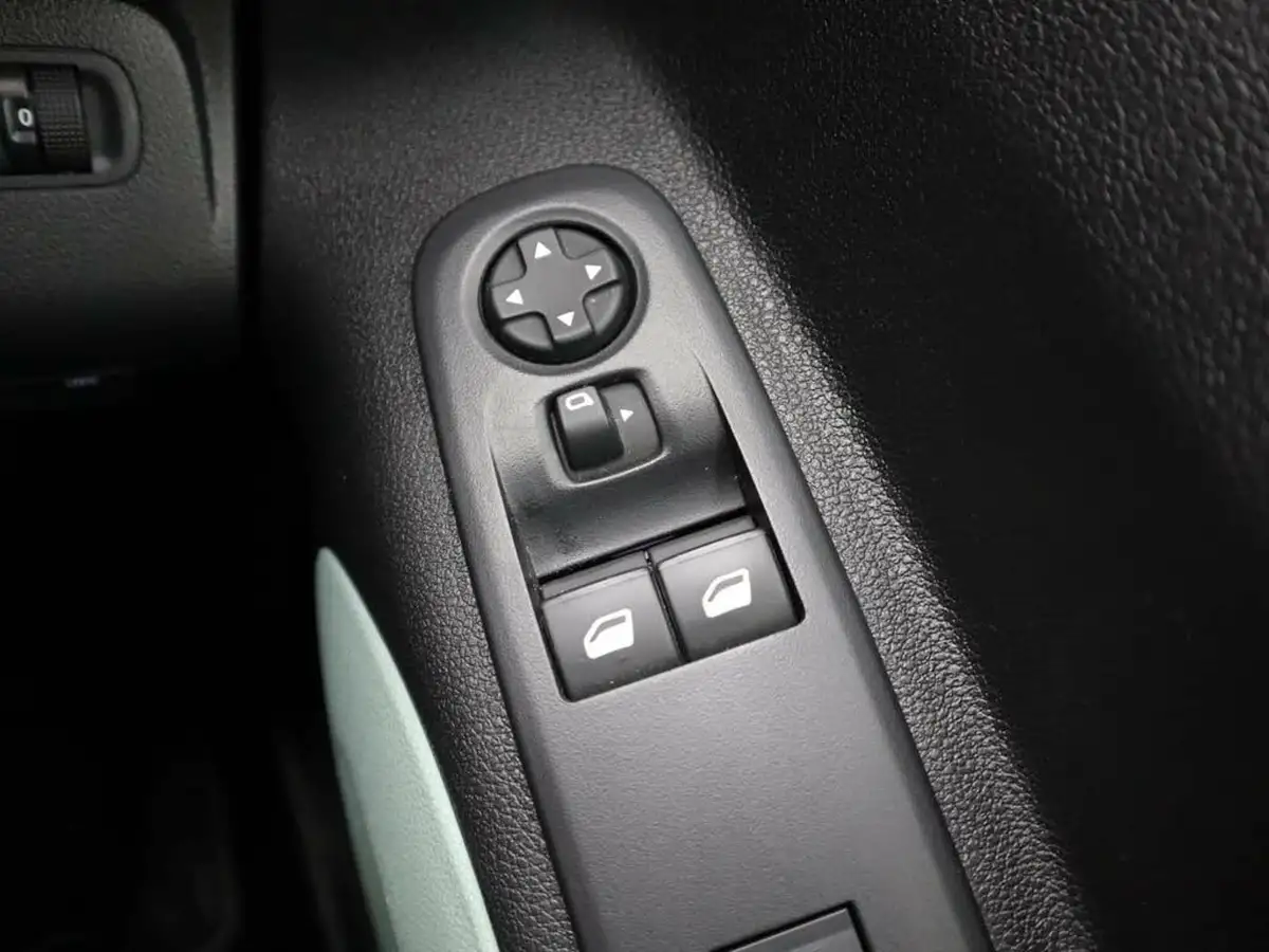 2021-citroen-berlingo-12-puretech-feel-m-size-110ps-big-34