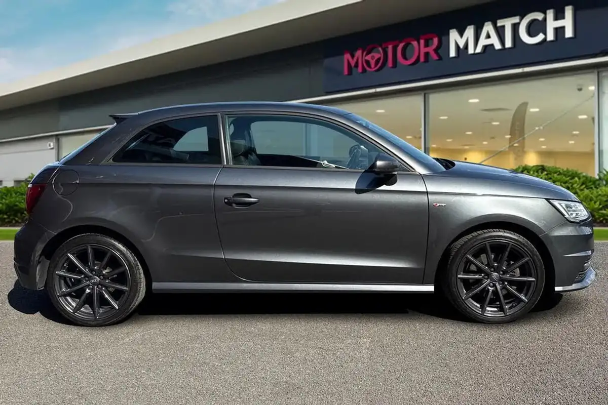 2017-audi-a1-14-tfsi-s-line-125ps-hatchback-3d-big-2