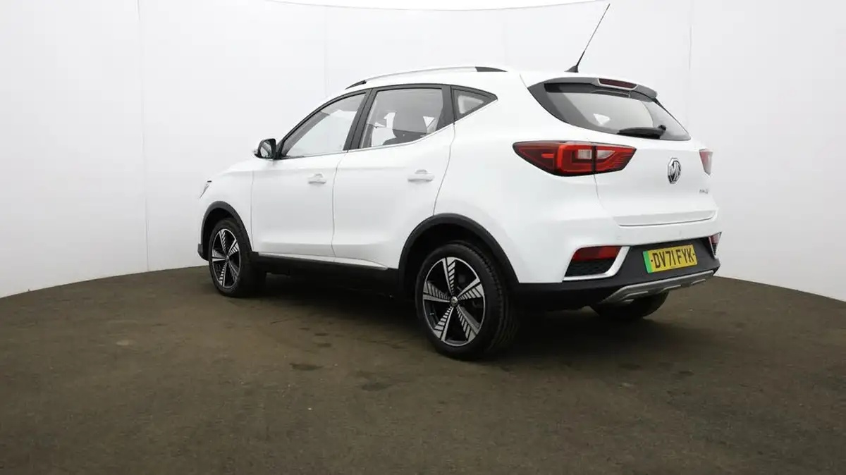 2021-mg-zs-suv-e-exclusive-ev-big-46
