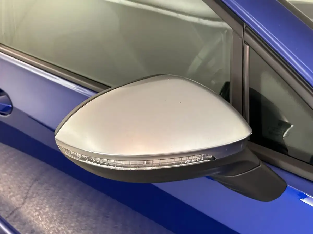 2021-volkswagen-golf-20-tsi-r-hatchback-big-16