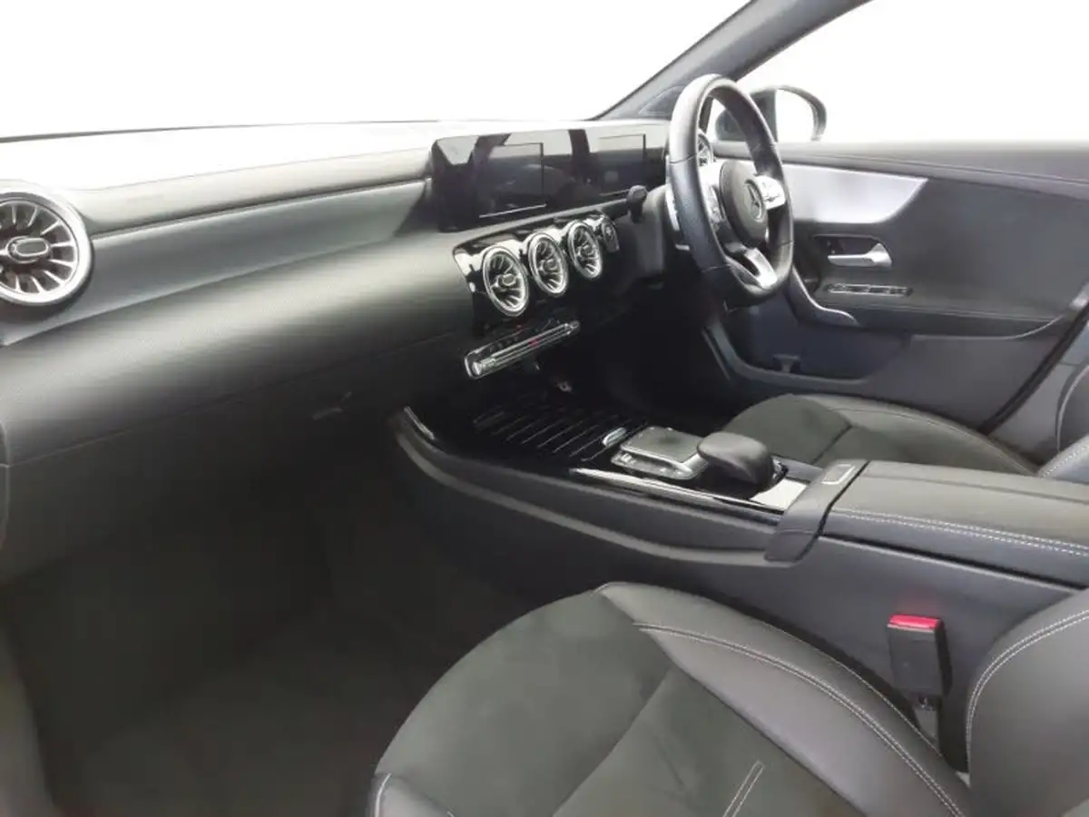 2021-mercedes-benz-a-class-13-a250e-amg-line-edition-hatchback-5d-big-4