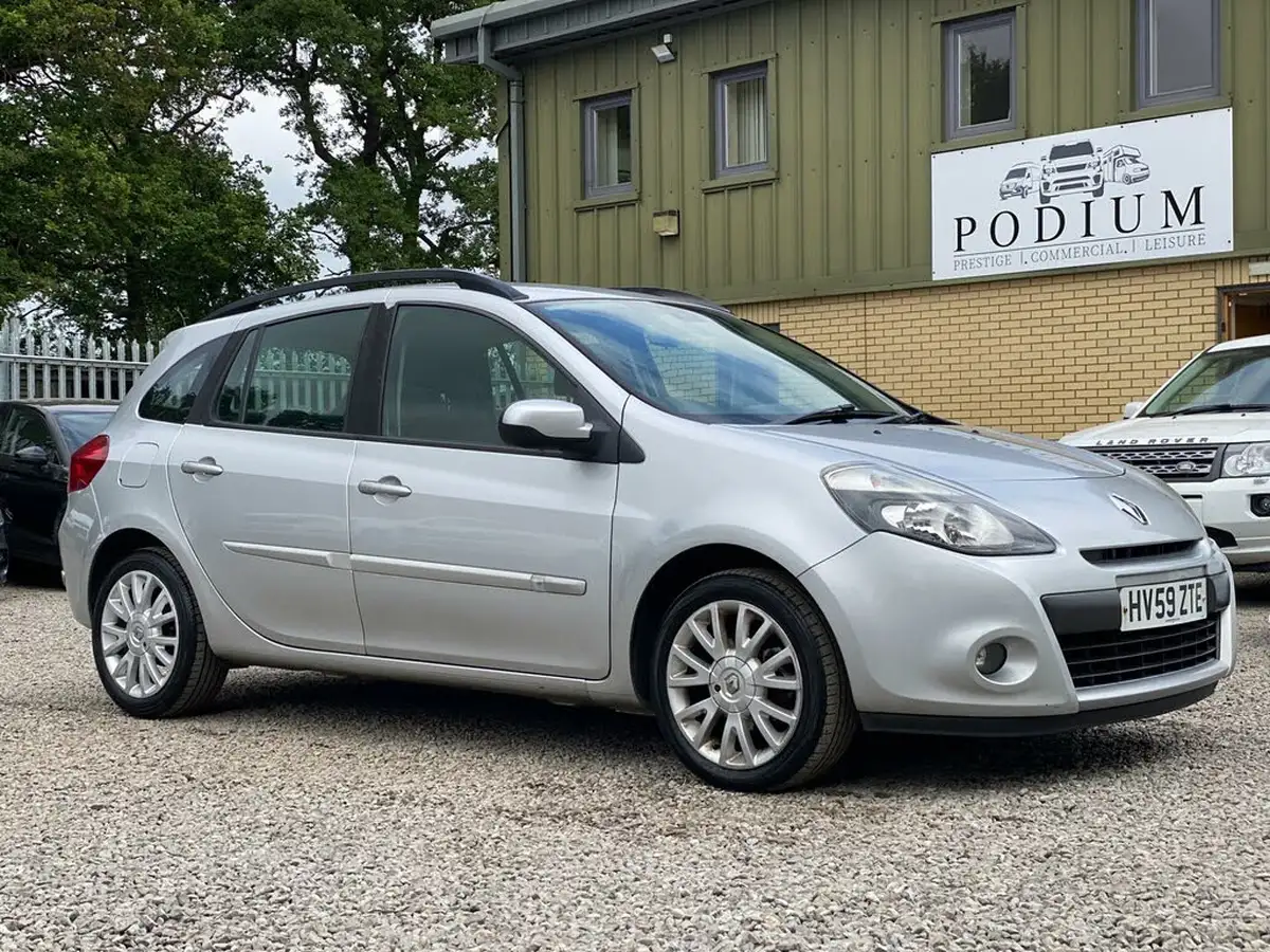 2010-renault-clio-12-dynamique-75bhp-sport-tourer-5d-big-17