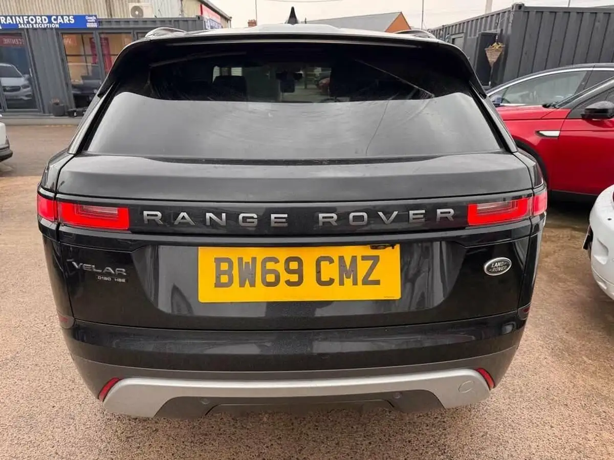 2020-land-rover-range-rover-velar-20-d180-r-dynamic-hse-big-2