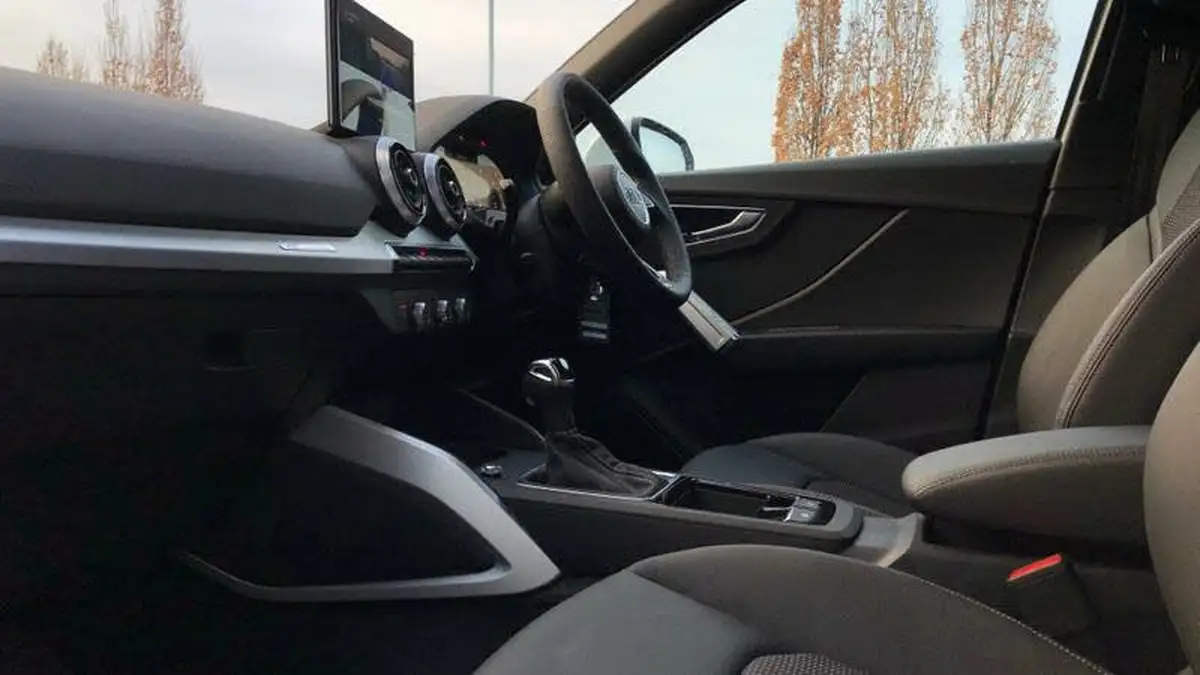 2024-audi-q2-15-35-tfsi-s-line-tronic-big-12