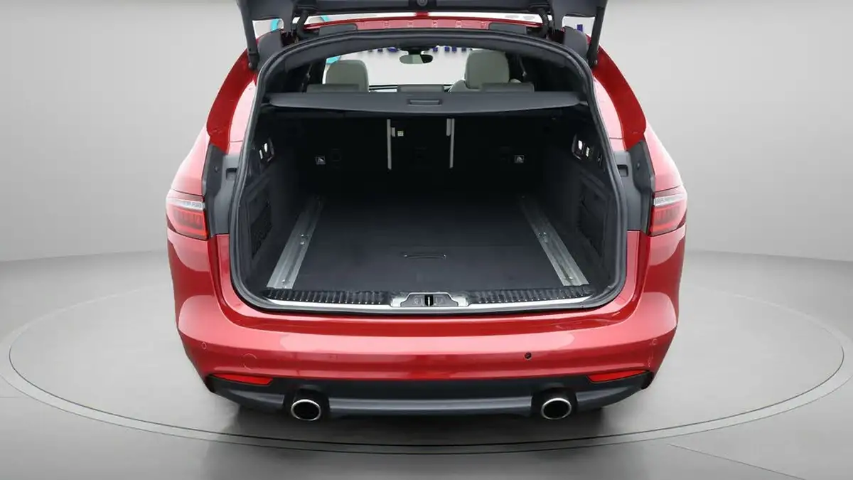 2019-jaguar-xf-30td-sportbrake-5d-big-16