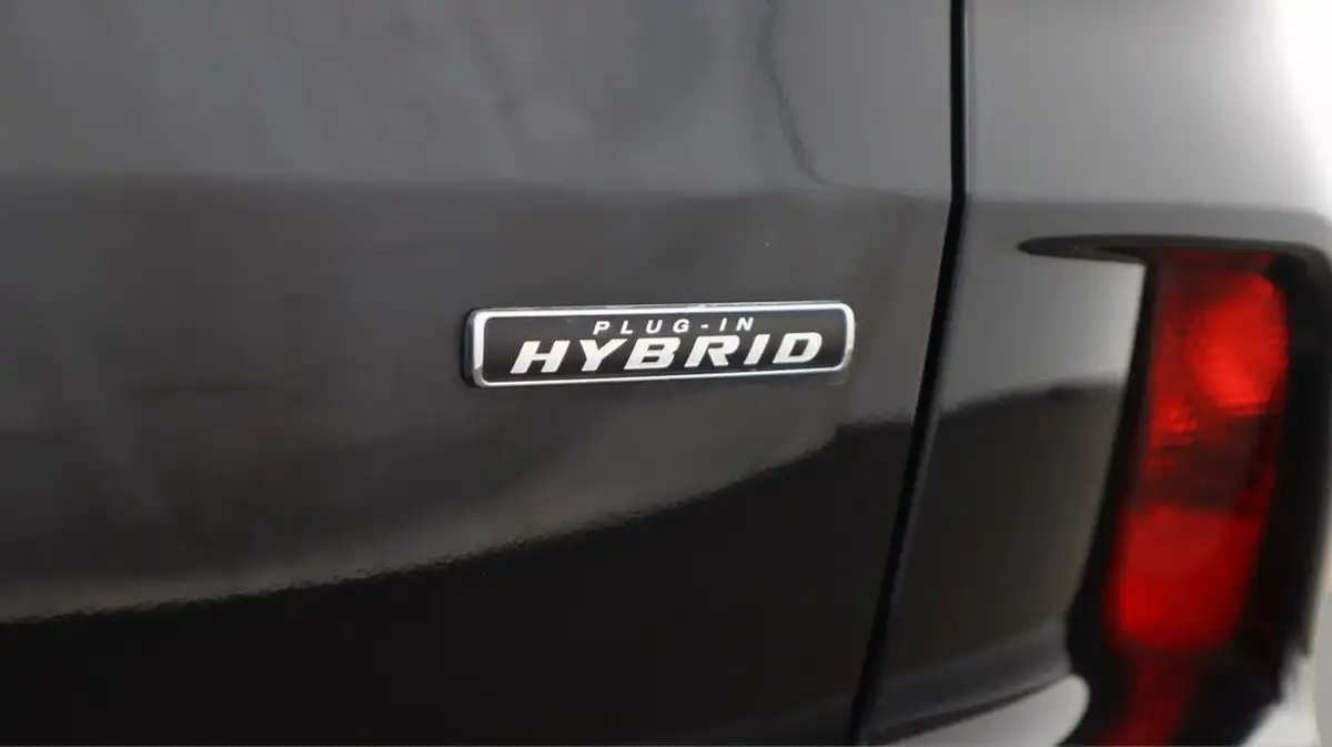 2022-ford-kuga-25t-st-line-x-edition-225ps-phev-big-22