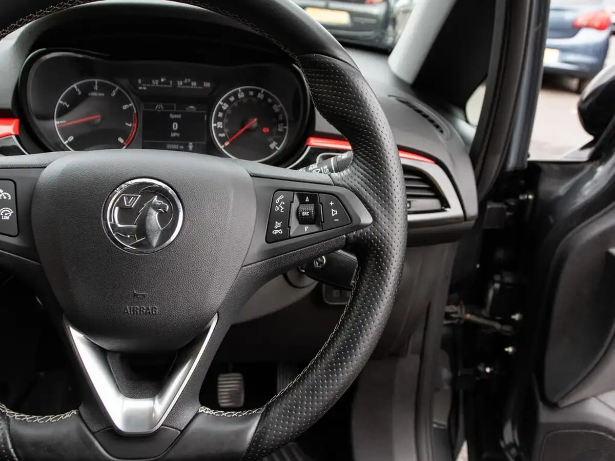 2017-vauxhall-corsa-14i-limited-edition-75ps-ecoflex-3d-big-19