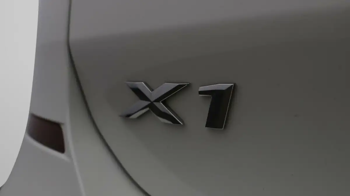 2019-bmw-x1-20-sdrive20i-m-sport-plus-pack-big-20