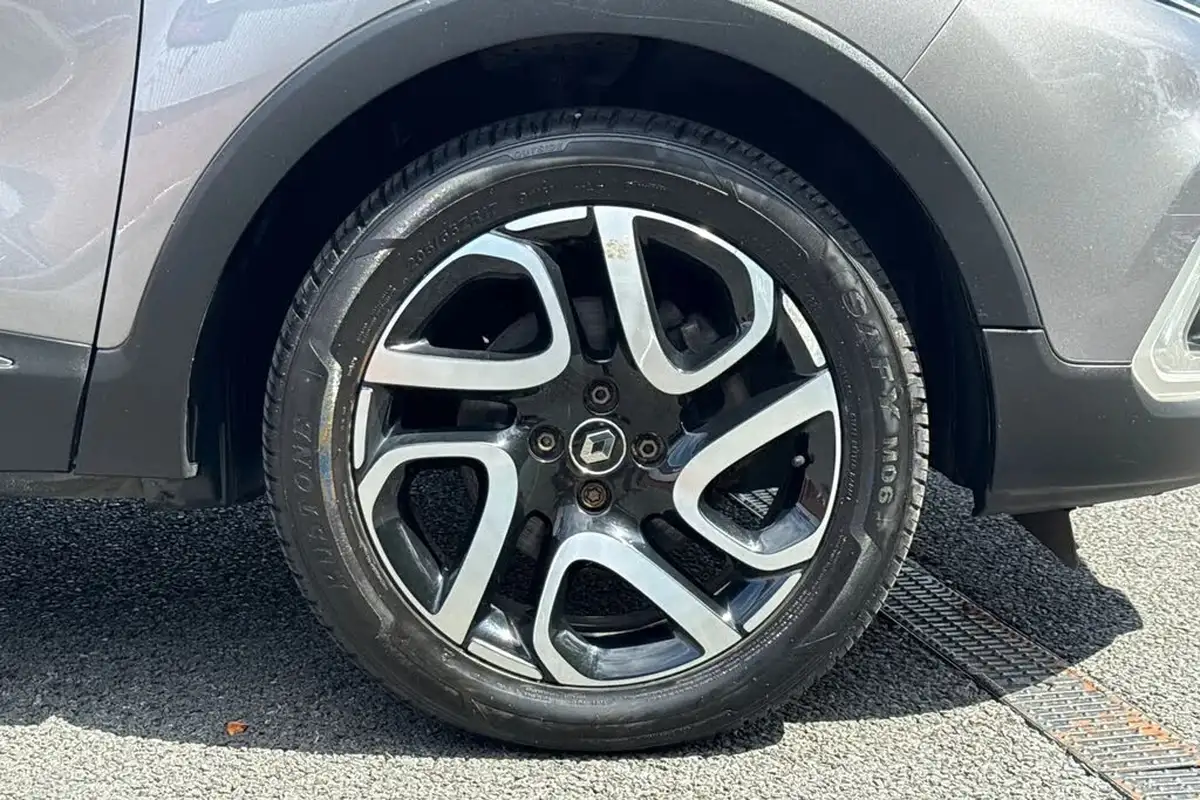 2019-renault-captur-13-tce-iconic-130bhp-ss-big-8