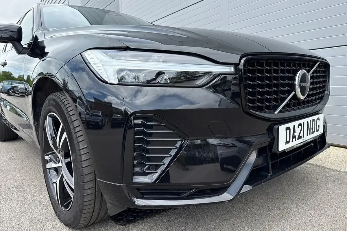 2021-volvo-xc60-20-b5-r-design-big-8