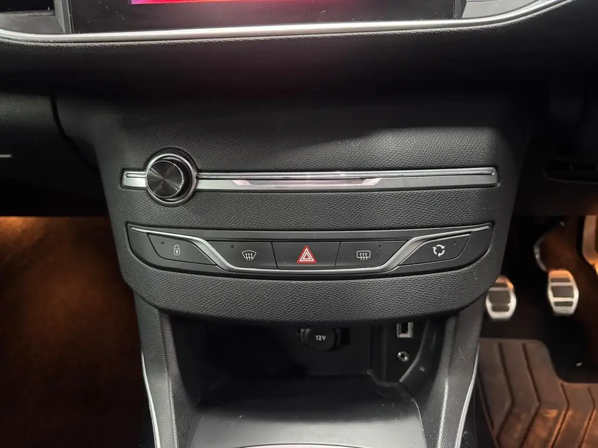2016-peugeot-308-16-bluehdi-gt-line-big-33