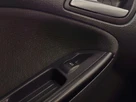 2012-ford-focus-10-zetec-100ps-hatchback-small-68