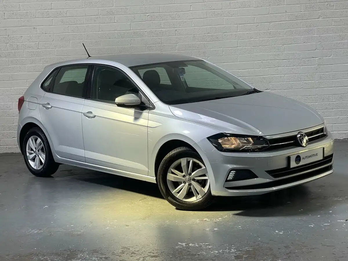2019-volkswagen-polo-10-tsi-se-ss-big-0