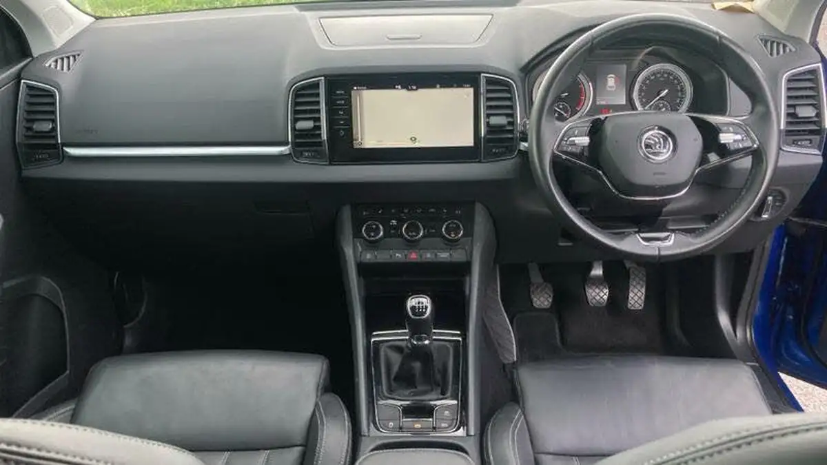 2021-skoda-karoq-15-tsi-edition-big-7