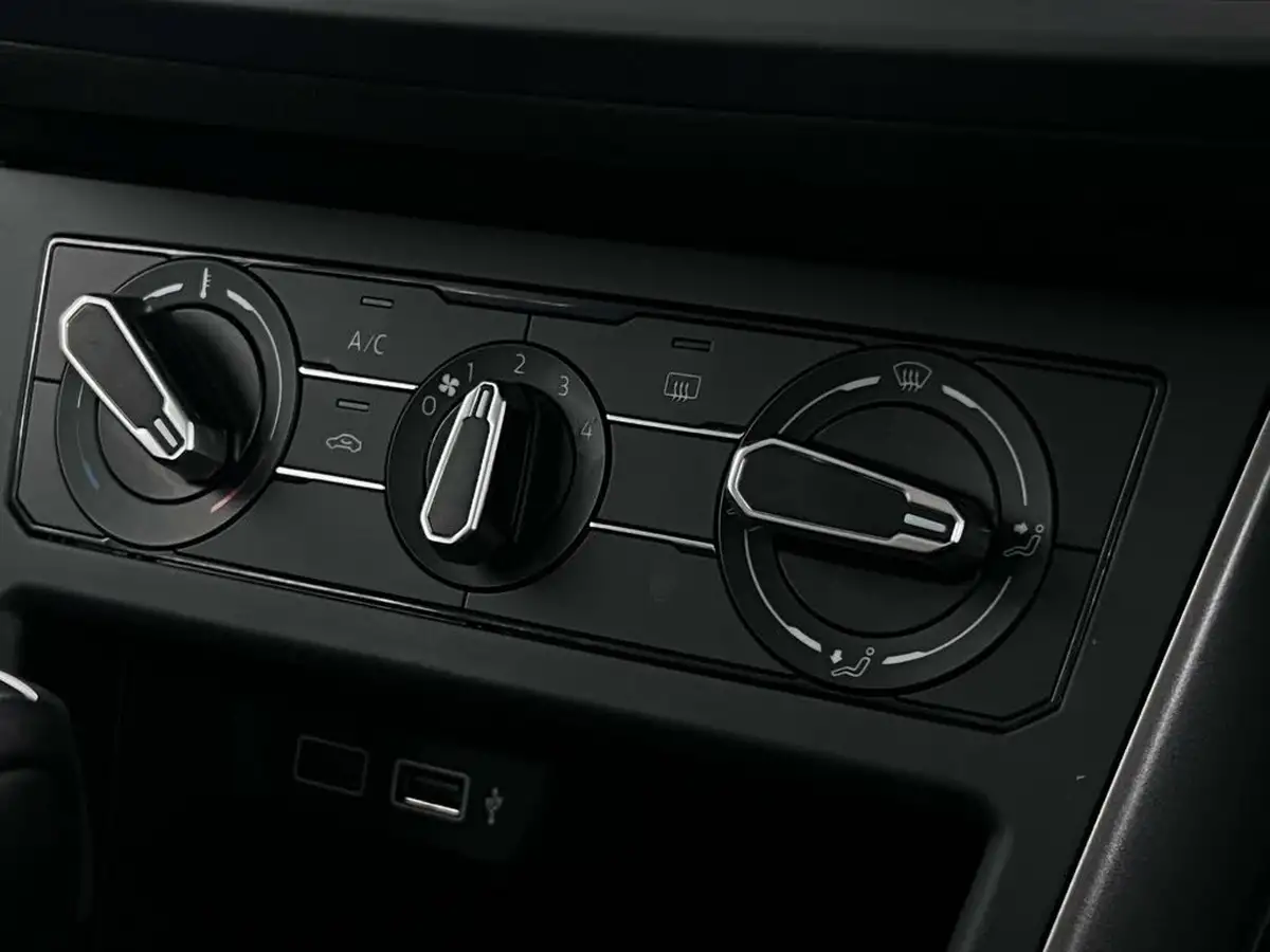 2018-volkswagen-polo-10-tsi-se-dsg-big-37