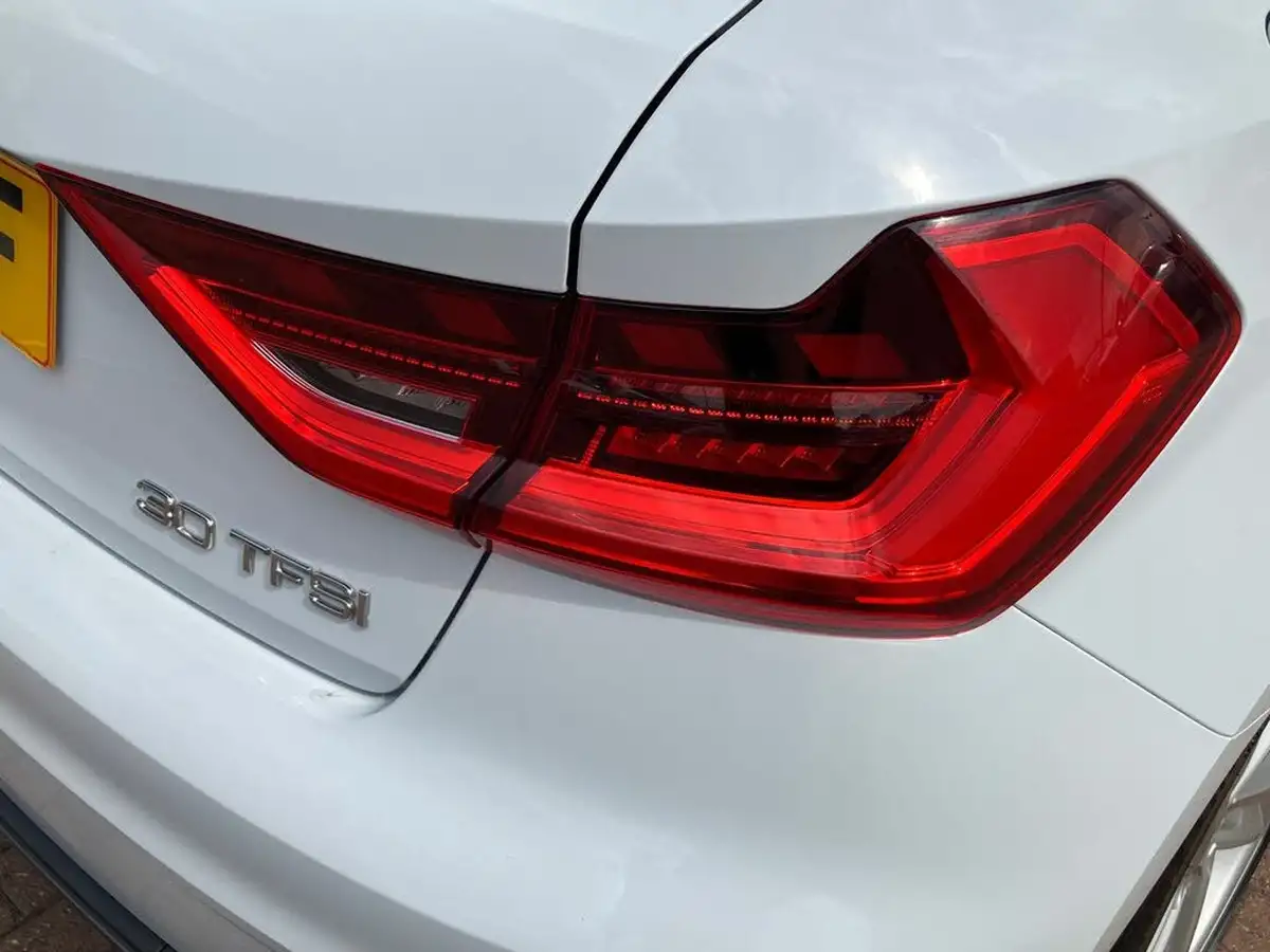 2021-audi-a1-10-30-tfsi-s-line-110ps-tronic-big-12